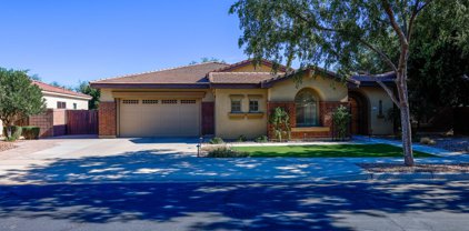 639 W Sparrow Place, Chandler