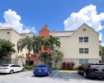 8323 Lake Dr Unit #406, Doral