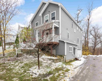 376 Colchester Avenue, Burlington