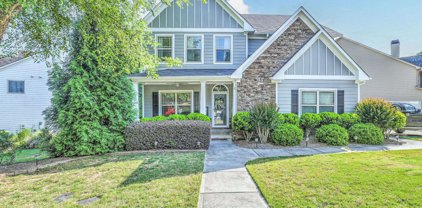 110 Macalester Dr, Newnan