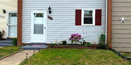 8229 Wycliffe Ct, Manassas