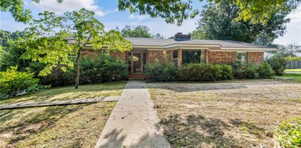 311 N Summit  Street, Prairie Grove