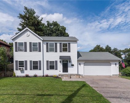 83 Maple Avenue, West Warwick