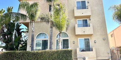 1536  Hi Point St Unit 105, Los Angeles