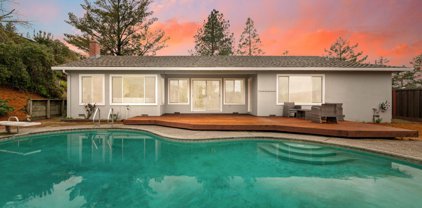 895 Whispering Pines DR, Scotts Valley