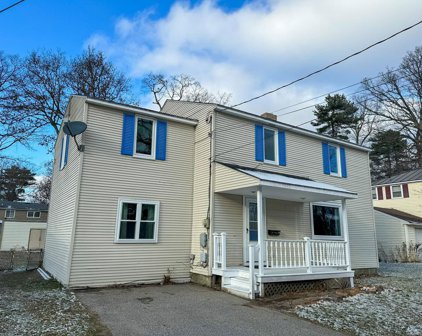 48 Woodlawn Road, Burlington