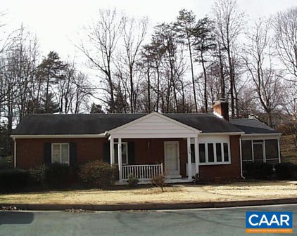 308 Parkwood Pl, Charlottesville