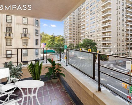 11 5th  Avenue Unit 3G, New York