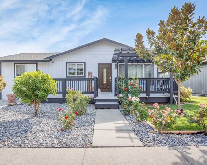 701 S Hawthorne Place, Kennewick