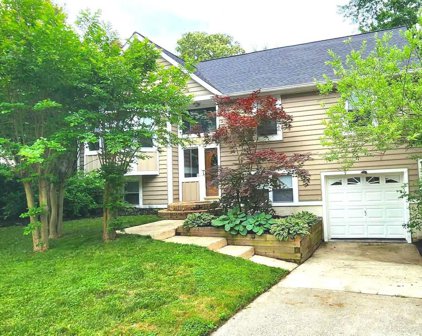 273 Whistling Pine Rd, Severna Park