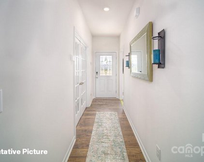 1071 Foxberry  Lane, Maiden
