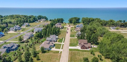 7152 Windcliff Drive Drive Unit 33, South Haven