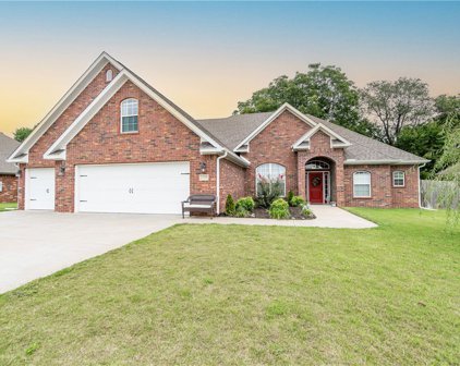 1300 Chattie  Drive, Centerton