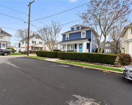 103 Belvidere Boulevard, North Providence