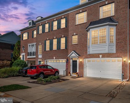 429 Penwood Dr, Edgewater