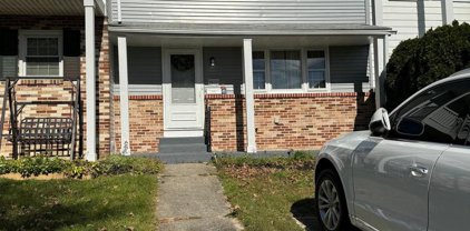 2517 Eisenhower Ct, Reading
