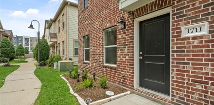 1711 Kemah Village Drive, Kemah