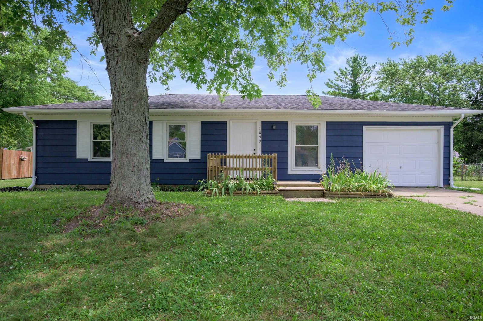 1893 E Downey Ln, Albany