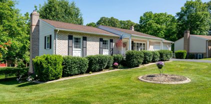 136 Lexington Rd, York