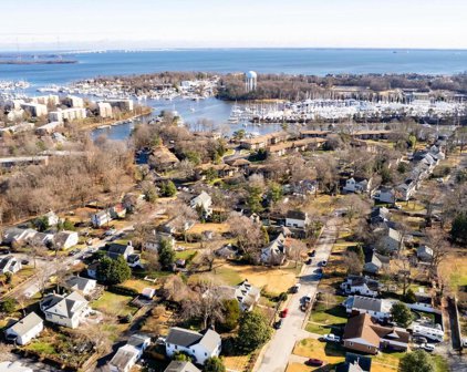808 Parkwood Ave, Annapolis
