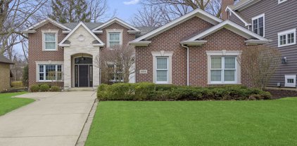 4914 Northcott Avenue, Downers Grove