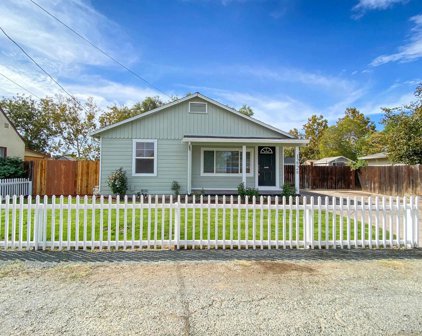 1272 Dainty Ave, Brentwood