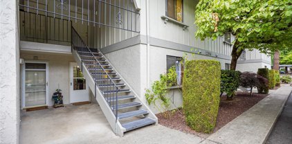 12516 NE 117th Place Unit #C3, Kirkland