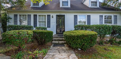 555 E College St, Pulaski