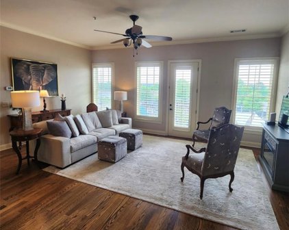 360 Chambers Street Unit 303, Woodstock