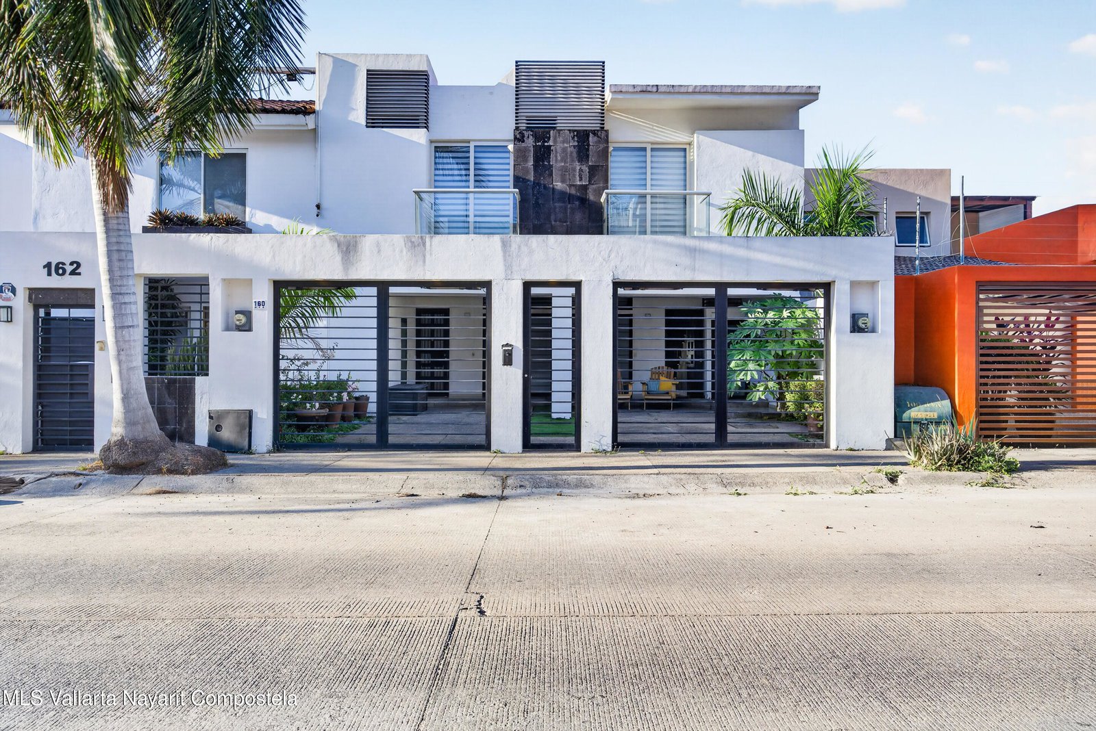 160 B Cutzamala, Puerto Vallarta, JALISCO N/A — Fluvial