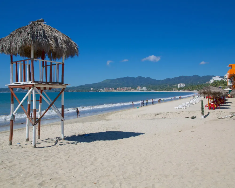 Bucer&iacute;as beach and coastal town