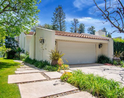 2690  Claray Dr, Los Angeles