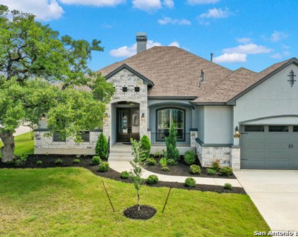 8906 Gate Pass, Boerne