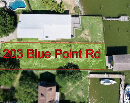 203 Blue Point Road, Clear Lake Shores