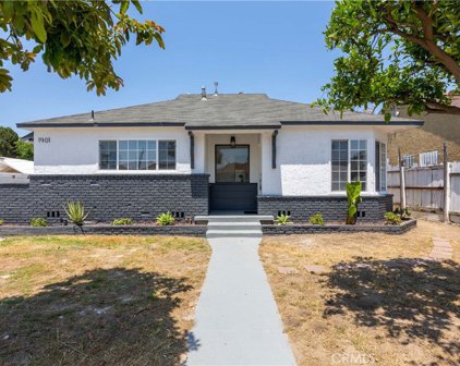 1901 E Pine Street, Compton