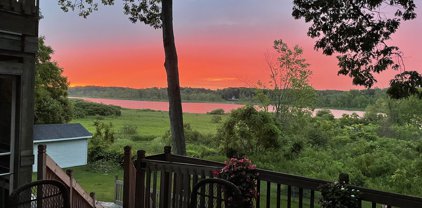 968 Graham Lake Terrace, Battle Creek