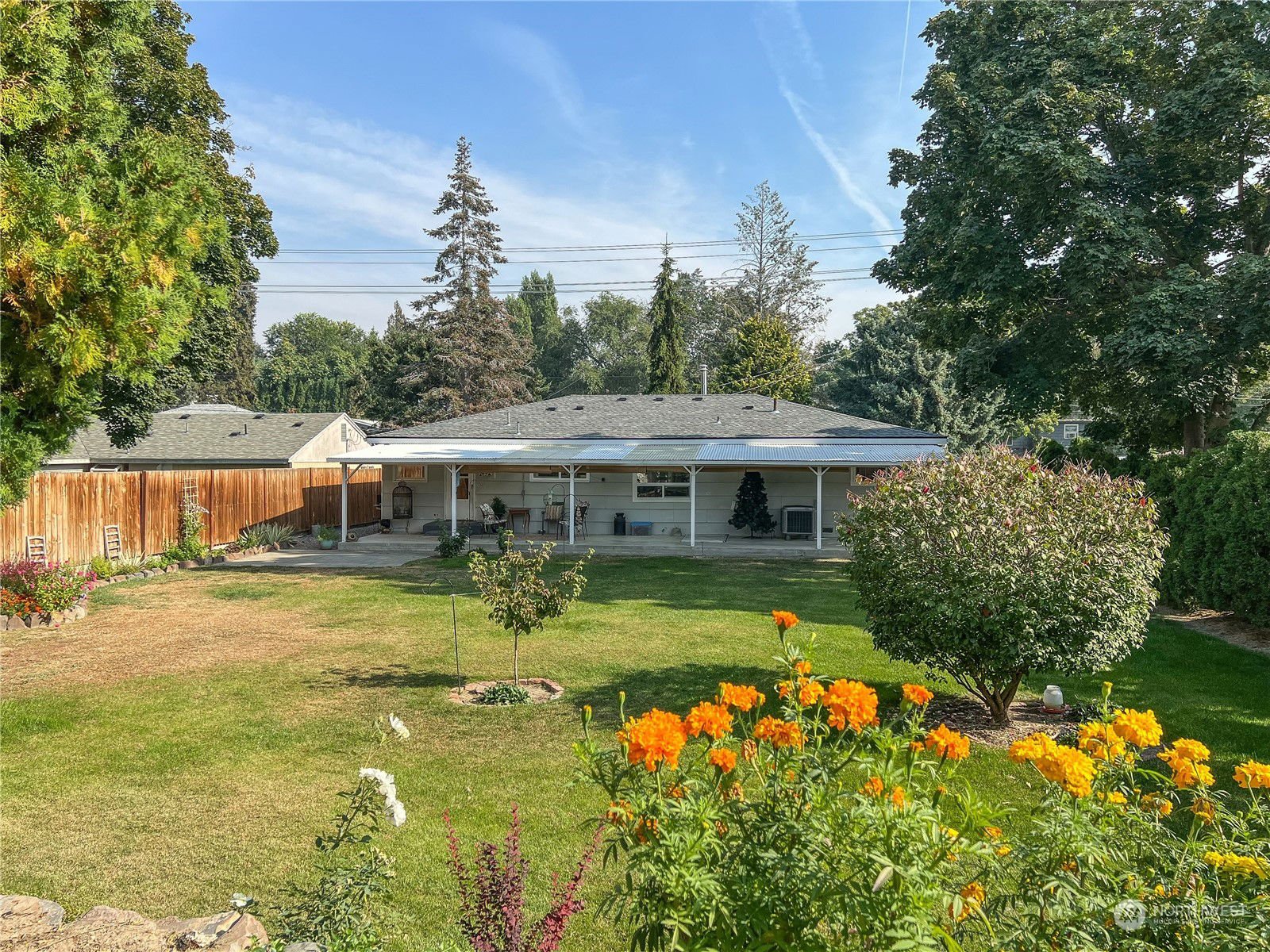 340 N Kentucky Avenue, East Wenatchee MLS 2005388 Skyline