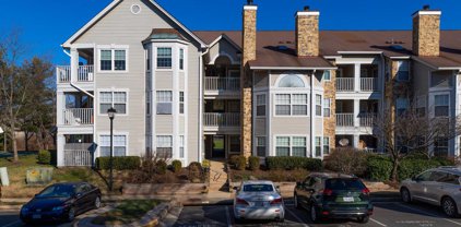 5601 Willoughby Newton Dr Unit #15, Centreville
