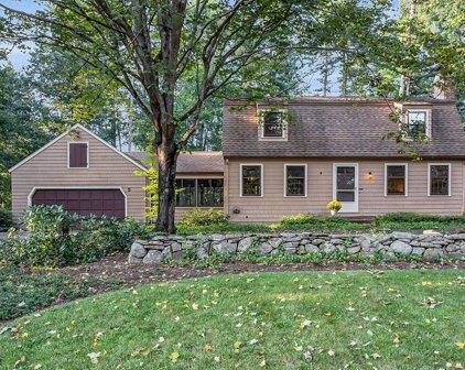 5 Sassafras Road, Westford
