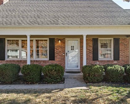 8741 Foster Lane, Overland Park
