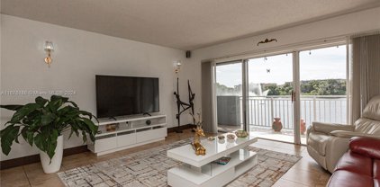 9357 Fontainebleau Blvd Unit #D207, Miami