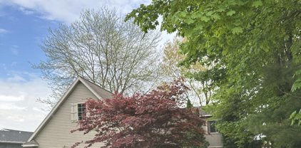 2390 W Shore Drive, Sand Lake