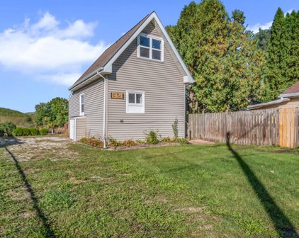1321 Nippersink Drive, Spring Grove