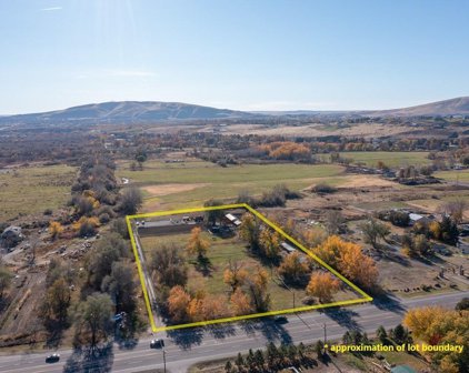 2705 W Van Giesen Street, Richland