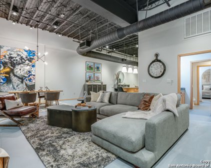 214 E Travis St Unit 303, San Antonio