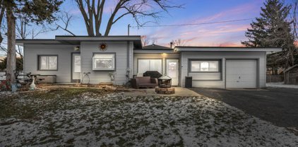 27W726 Central Avenue, Warrenville
