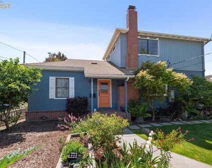 3260 Madison St, Alameda