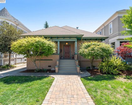 2136 San Jose Ave, Alameda