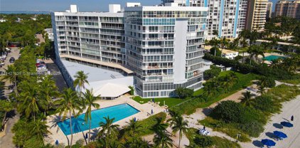 600 Grapetree Dr Unit #5ES, Key Biscayne