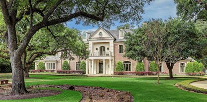 15 E Rivercrest Drive, Houston
